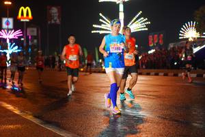 BIB: 495, 23065, 2320
                            <button type="button" onclick="openModal(16208217)" class="btn btn-primary btn-sm float-right btn-popup" data-toggle="modal" data-target=".modal-high-quality">
                        <i class="fas fa-shopping-cart"></i> Add to Cart
                    </button>
                                            <button type="button" onclick="isThisMe(16208217, true)" class="btn btn-success btn-sm float-right btn-popup btn-isme hidden" data-toggle="tooltip" data-placement="bottom" title="นี่คือรูปของคุณใช่ไหม คลิกที่นี่เพื่อเอาเข้าอัลบั้ม">
                        <i class="fas fa-plus"></i> Add to album
                    </button>
                    <button type="button" onclick="isThisMe(16208217, false)" class="btn btn-warning btn-sm float-right btn-popup btn-isnotme hidden">
                        <i class="fas fa-ban"></i> Remove from album
                    </button>